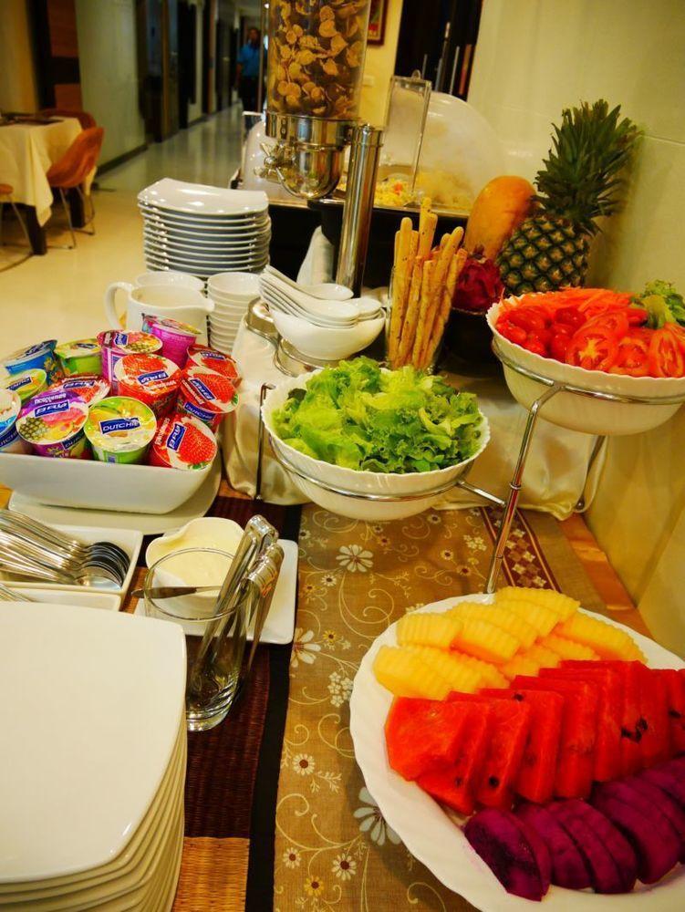 Swutel Hotel Bangkok Buitenkant foto