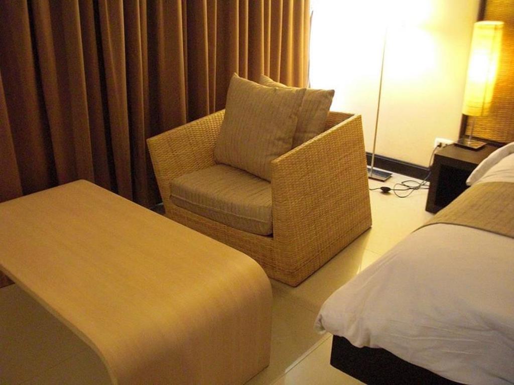 Swutel Hotel Bangkok Buitenkant foto