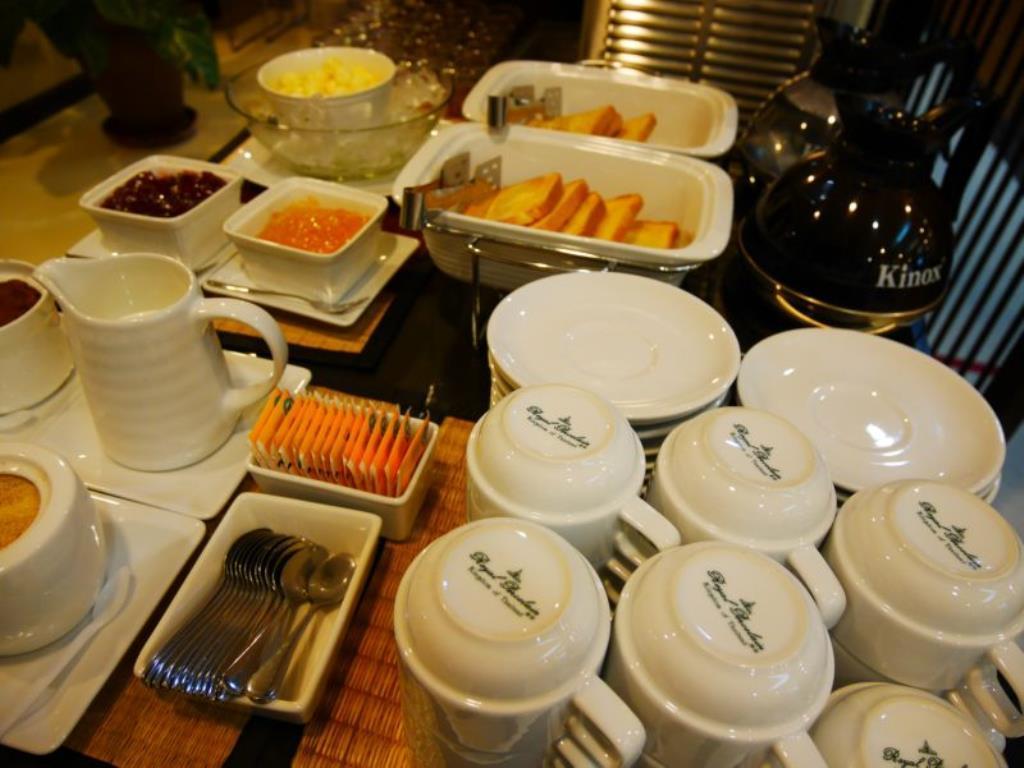 Swutel Hotel Bangkok Buitenkant foto