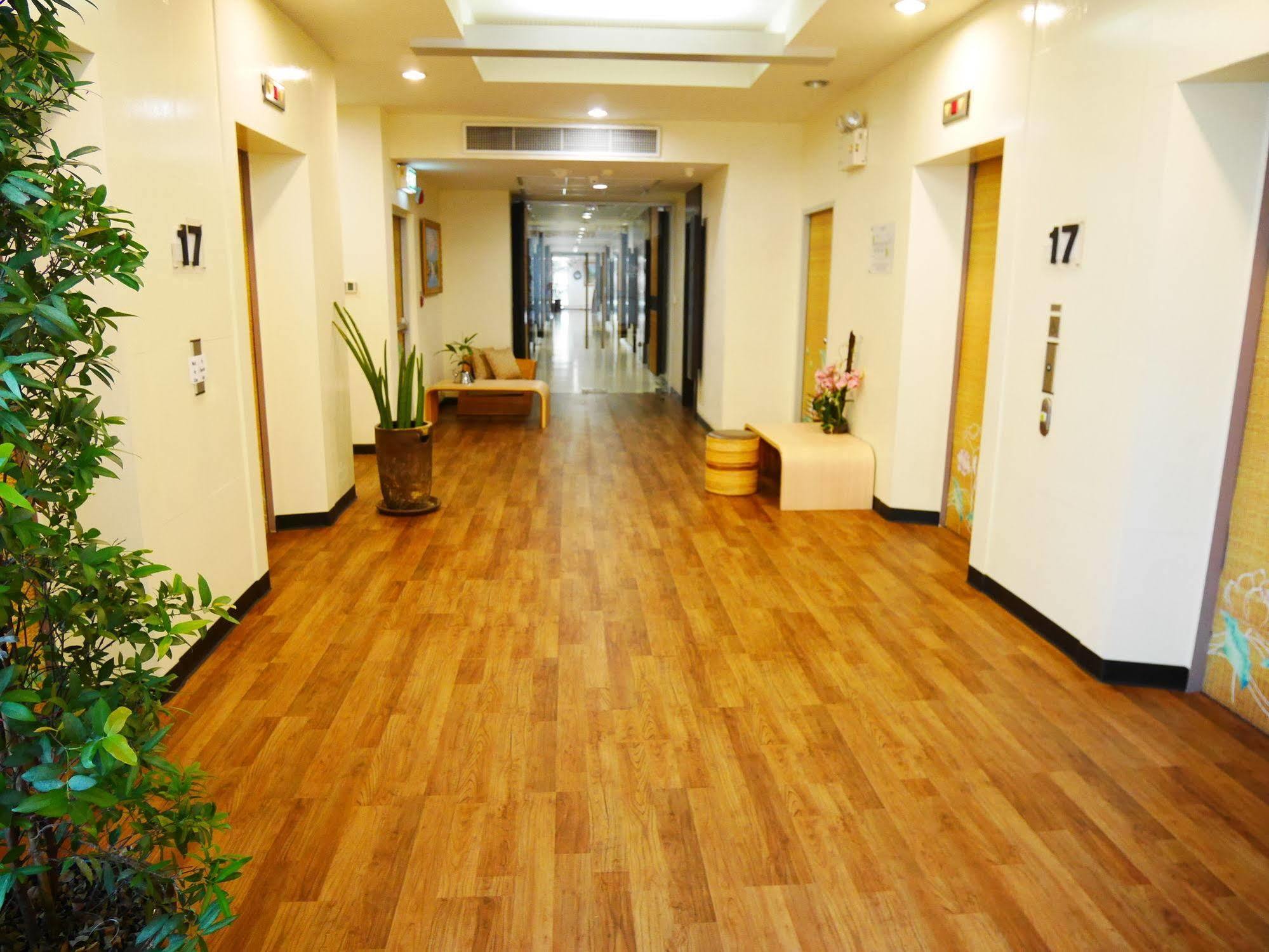Swutel Hotel Bangkok Buitenkant foto