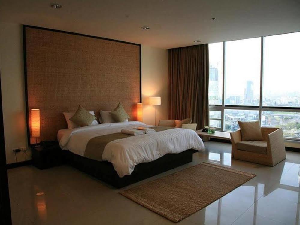 Swutel Hotel Bangkok Buitenkant foto