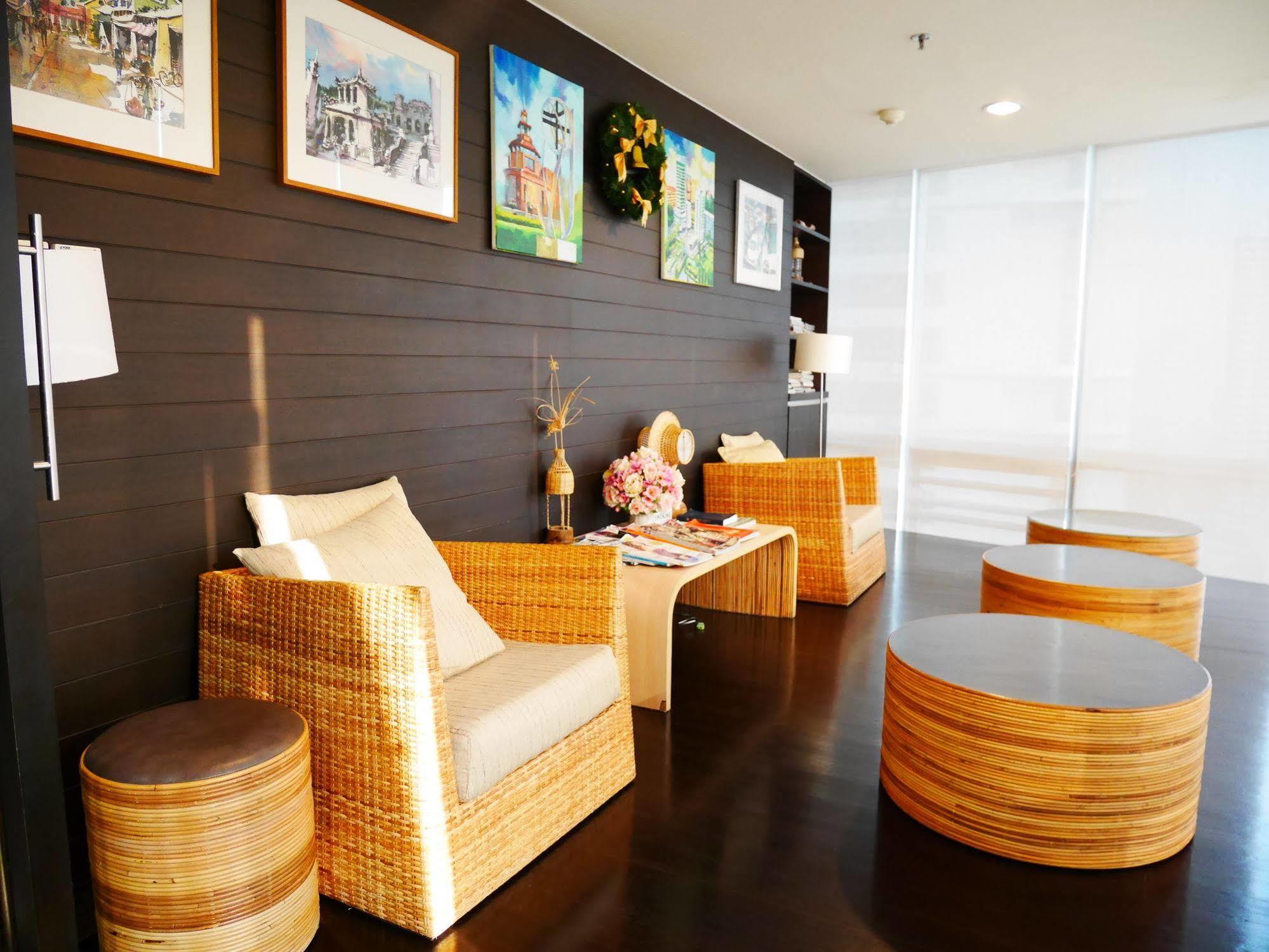 Swutel Hotel Bangkok Buitenkant foto